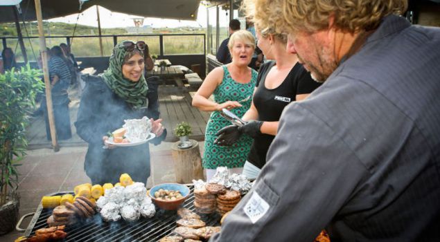 Sunset Barbecue op privé strand