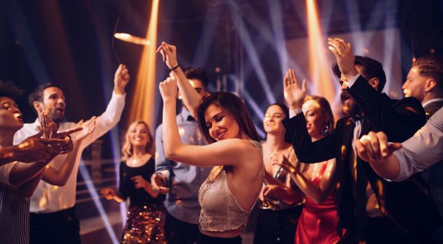 ShowBoat Cruise, wereldgerechten & entertainment