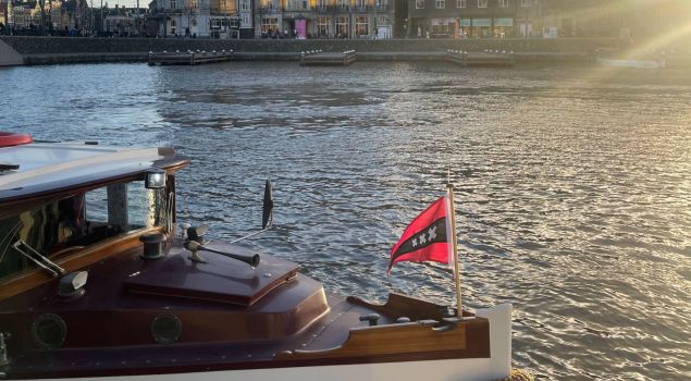 Amsterdams meest luxe salonboot