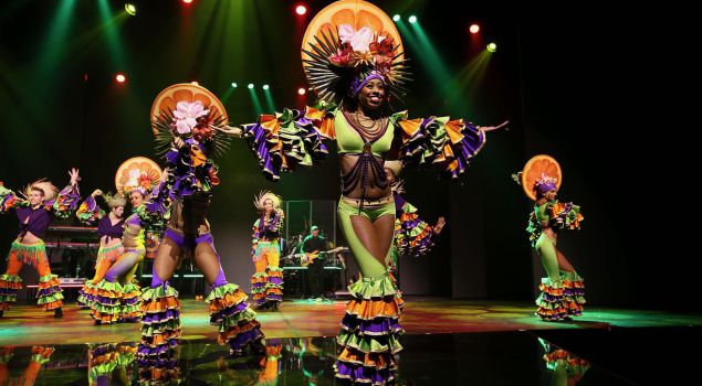 ShowBoat Cruise, wereldgerechten & entertainment