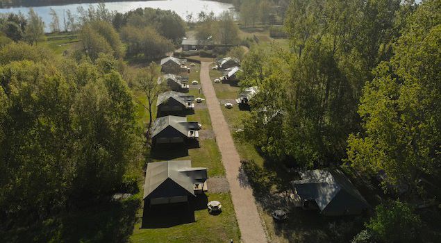 Bedrijfsuitje met Glamping tent overnachting