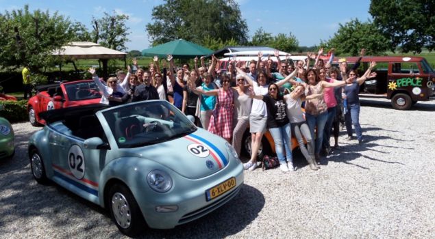 Vergaderen en cabrio rally in het groene hart