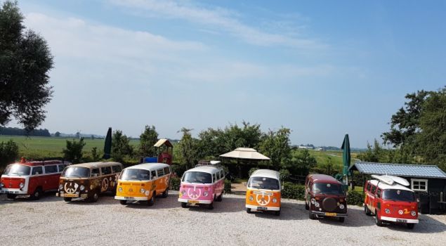 Vergaderen en cabrio rally in het groene hart