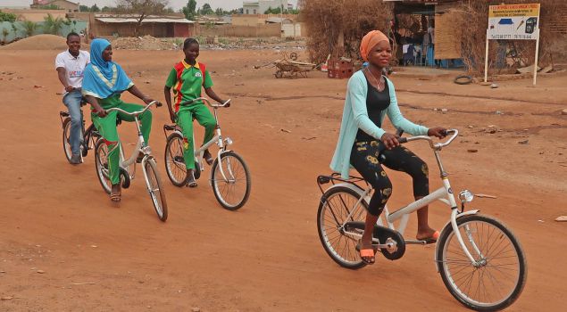 Bouw een fiets voor Afrika MVO-uitje