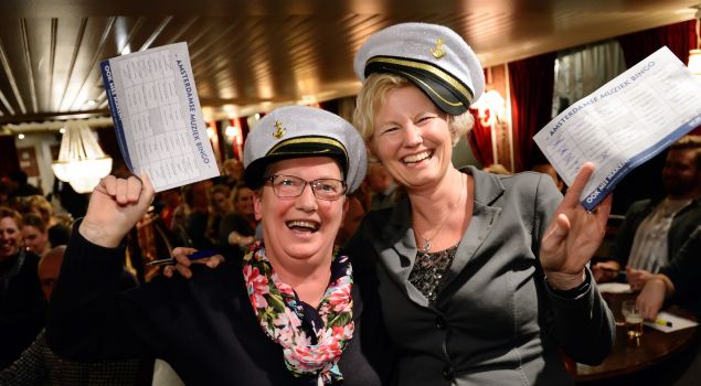 De Amsterdamse feestboot garant voor polonaise