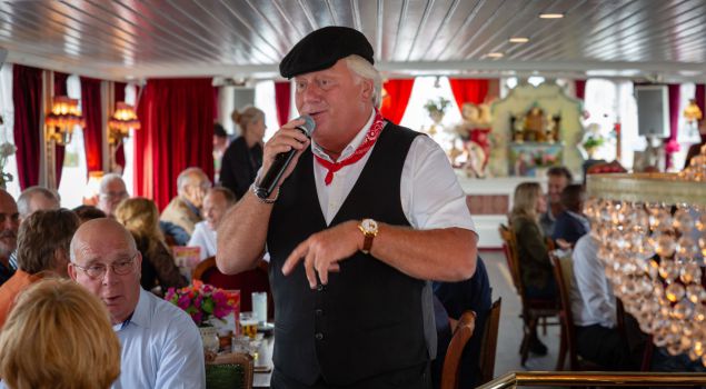 De echte Amsterdamse Feestboot mét diner