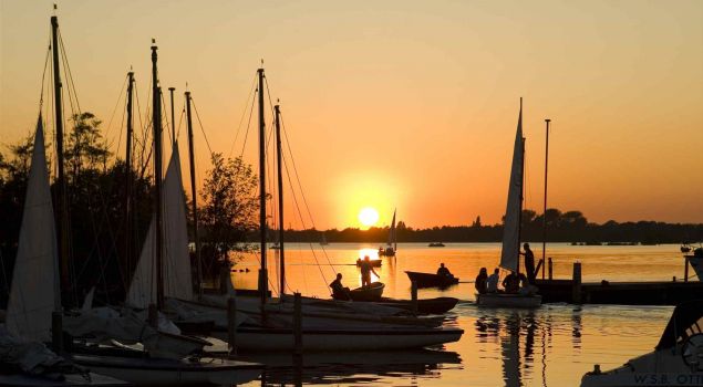 Avondje uit met collega`s, afterwork teamuitje