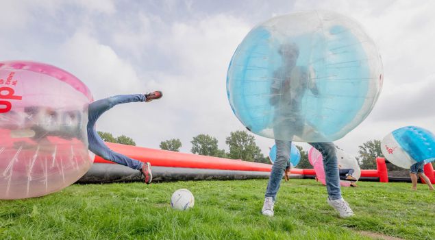 1 keuze activiteit, 3 drankjes en uitgebreide BBQ