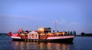 Dé Amsterdamse all inclusive muziekboot